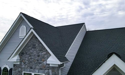 asphalt roof install